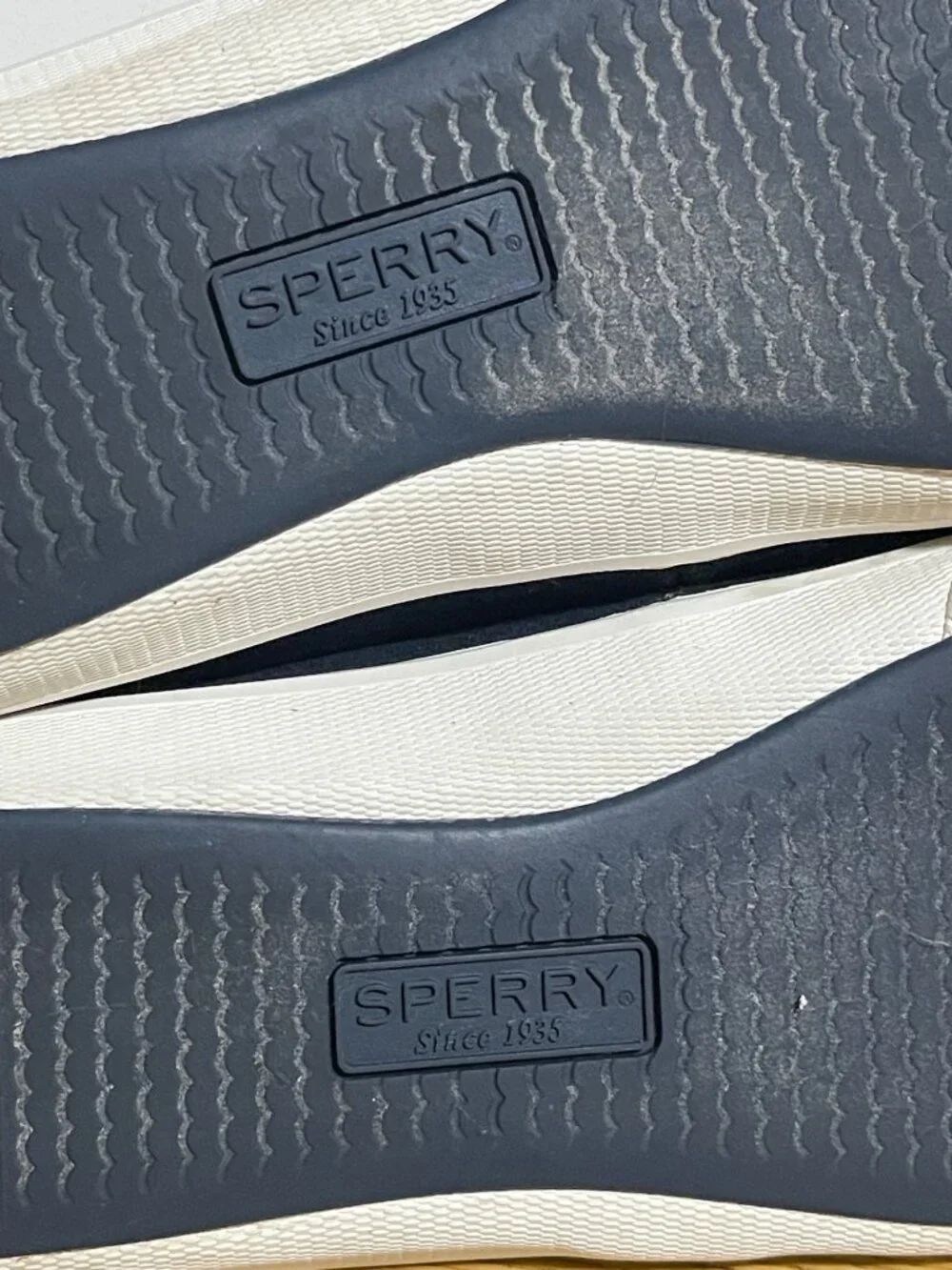 Sperry these top